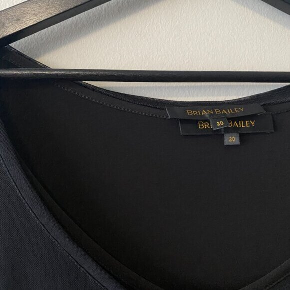 Brian Bailey Black Two Piece Sleeveless V-Neck Top With Mesh Long Sleeve Overlay - Picture 3 of 10